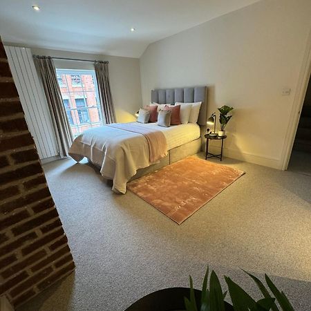 شقة Osbourne House Pink 2 Bed, 2 And Half Bath برمنغهام المظهر الخارجي الصورة