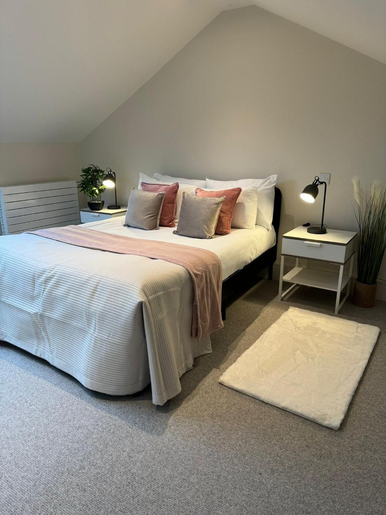 شقة Osbourne House Pink 2 Bed, 2 And Half Bath برمنغهام المظهر الخارجي الصورة