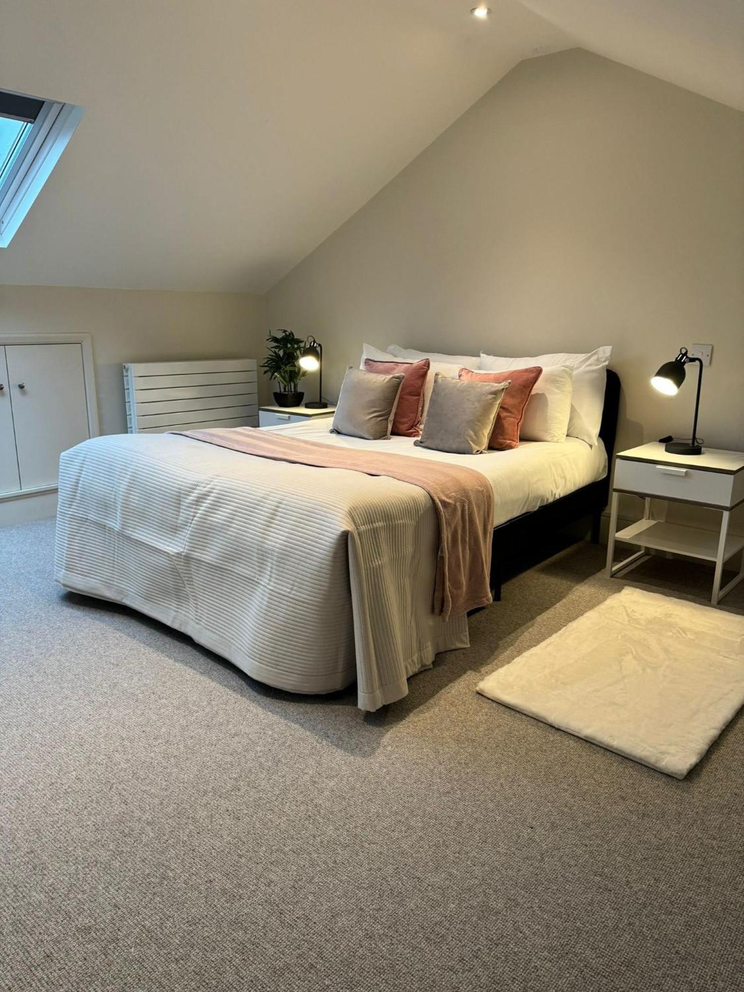 شقة Osbourne House Pink 2 Bed, 2 And Half Bath برمنغهام المظهر الخارجي الصورة