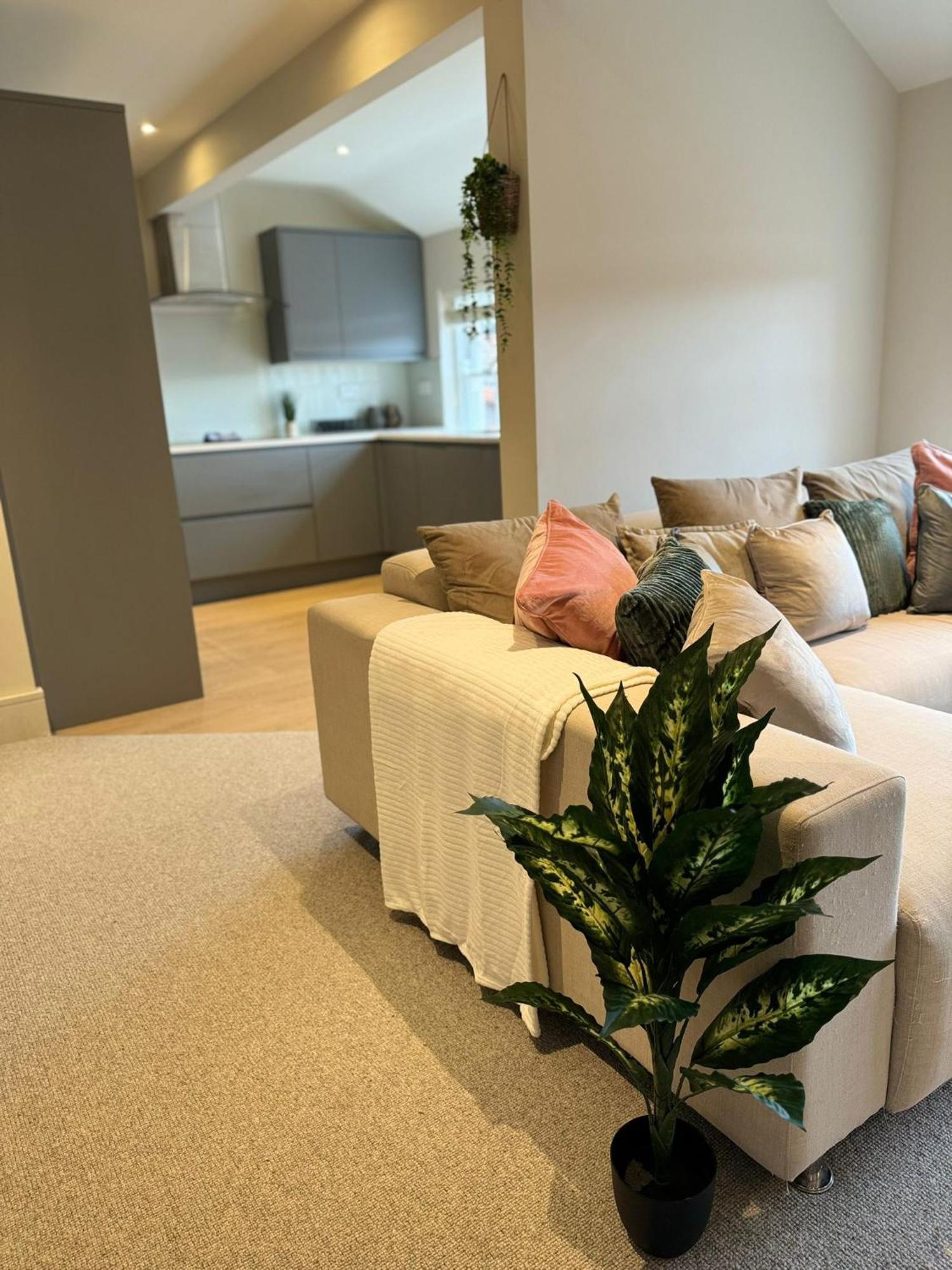 شقة Osbourne House Pink 2 Bed, 2 And Half Bath برمنغهام المظهر الخارجي الصورة