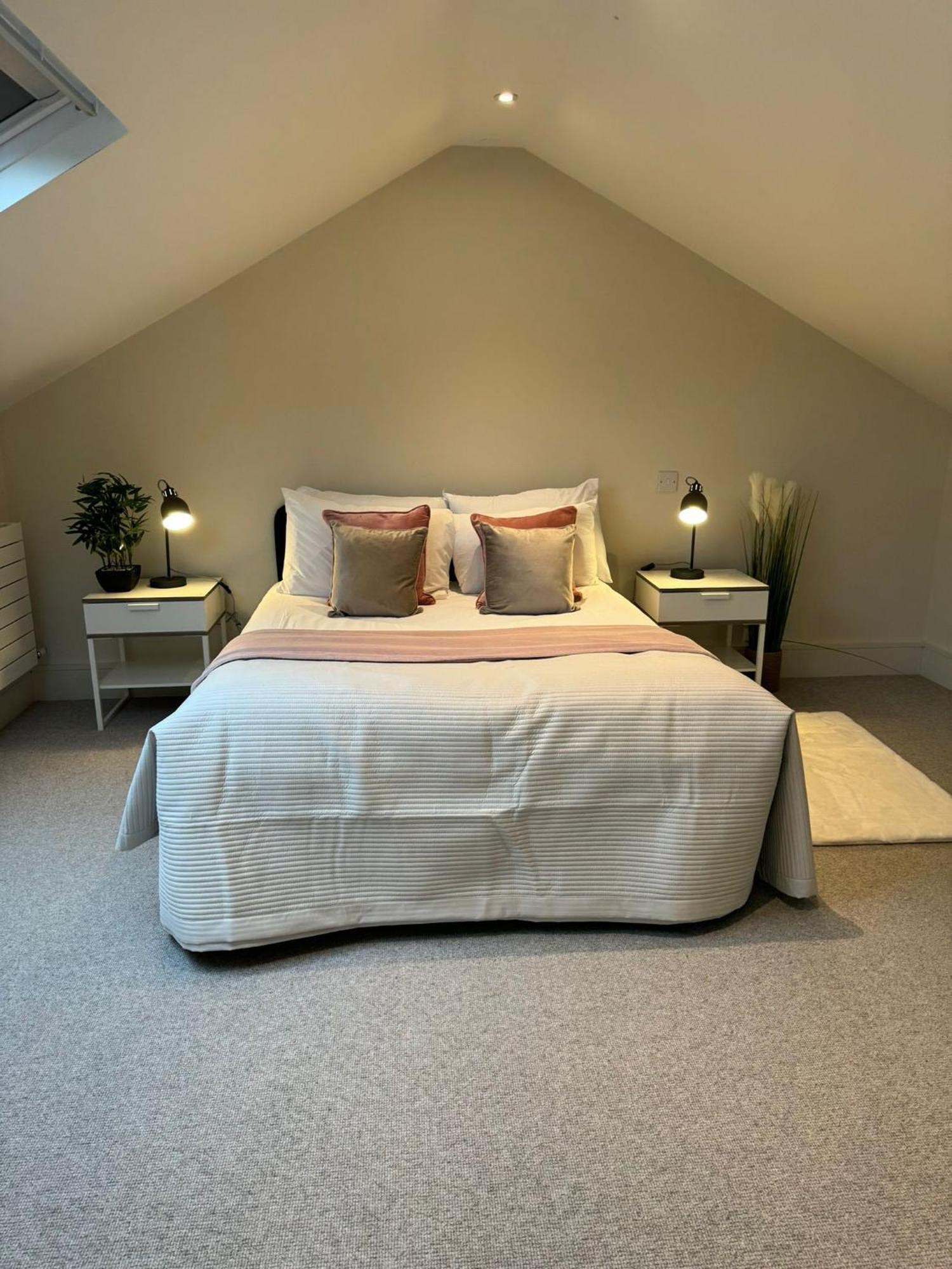 شقة Osbourne House Pink 2 Bed, 2 And Half Bath برمنغهام المظهر الخارجي الصورة