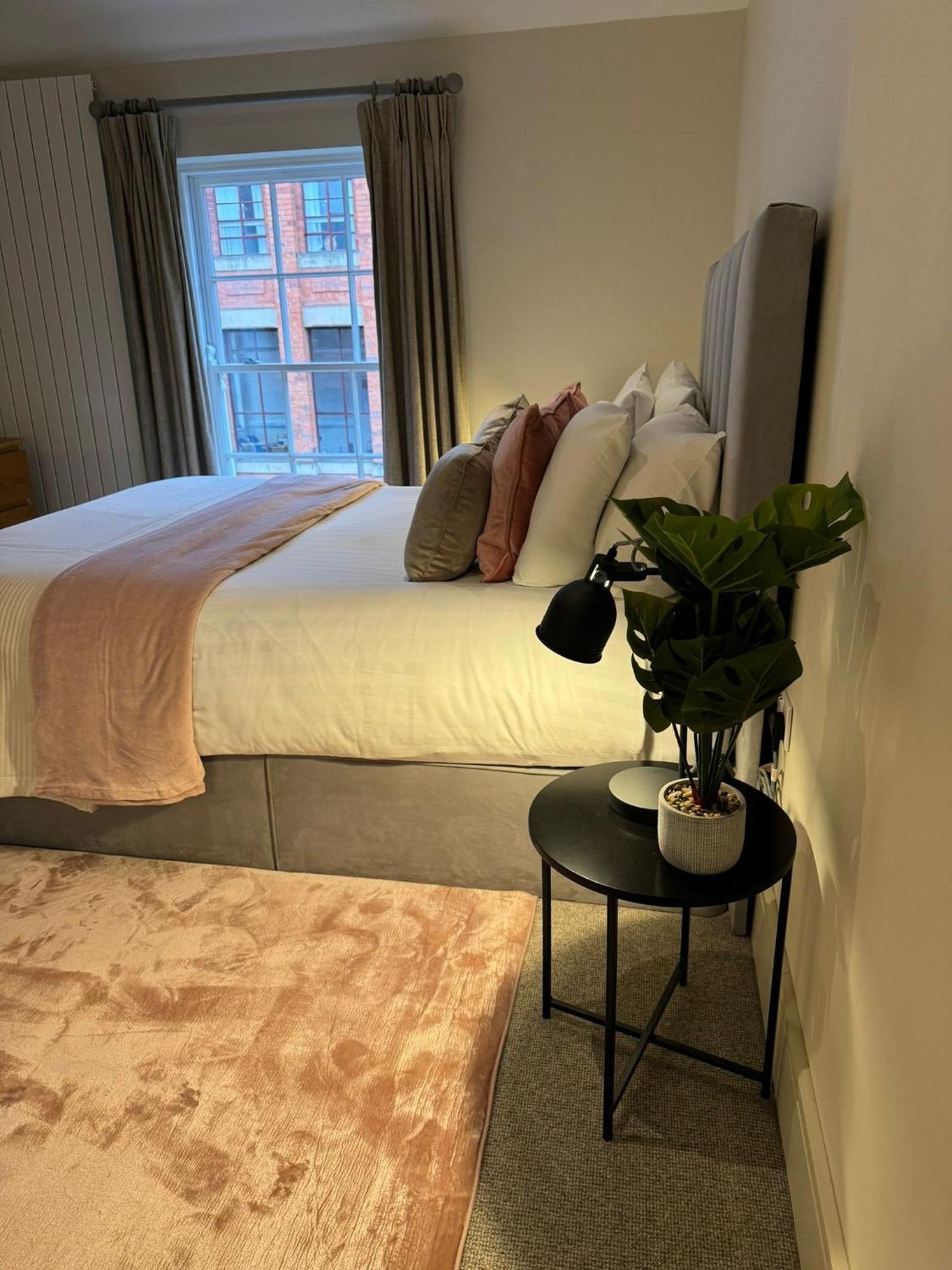 شقة Osbourne House Pink 2 Bed, 2 And Half Bath برمنغهام المظهر الخارجي الصورة