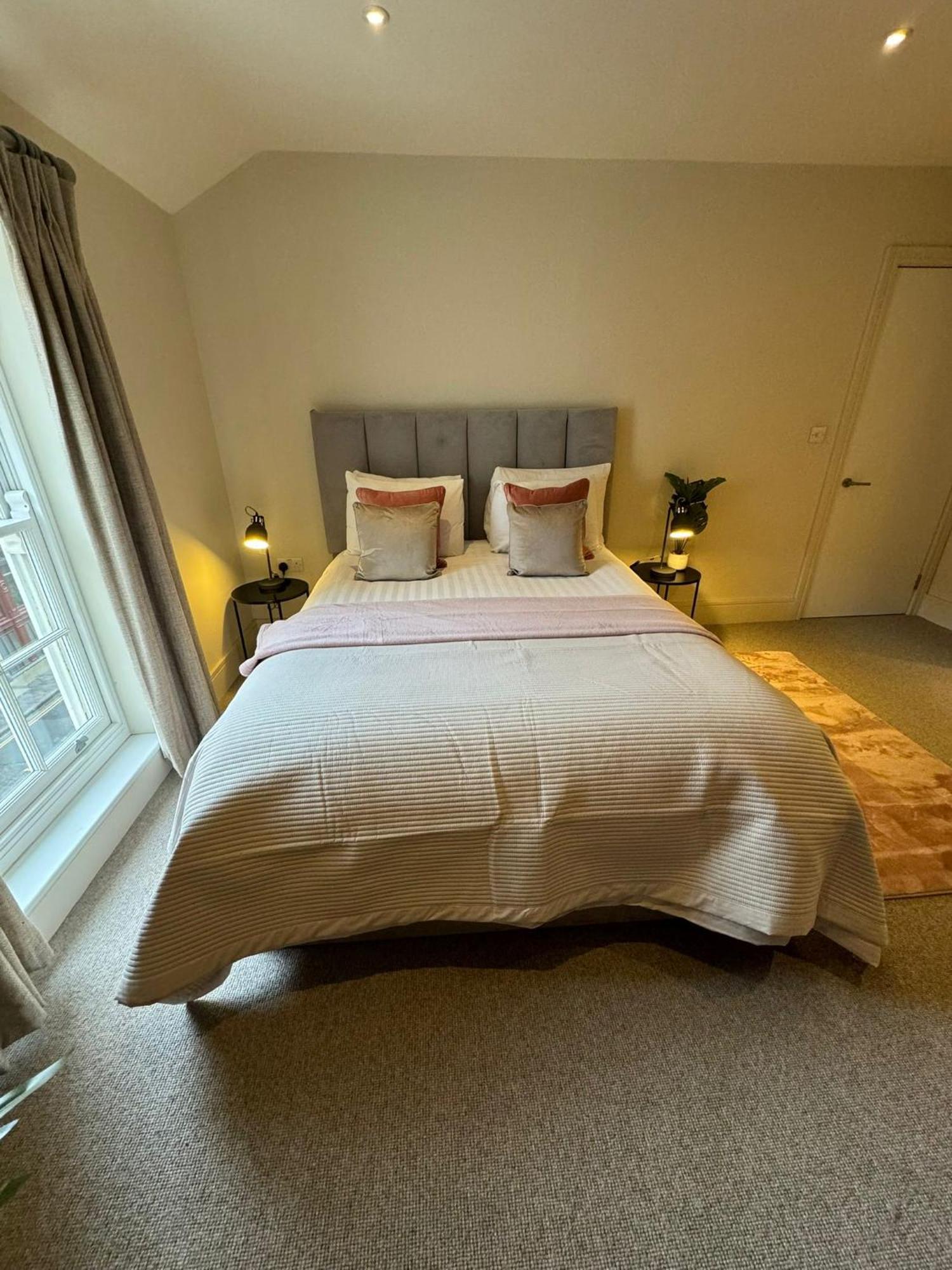شقة Osbourne House Pink 2 Bed, 2 And Half Bath برمنغهام المظهر الخارجي الصورة