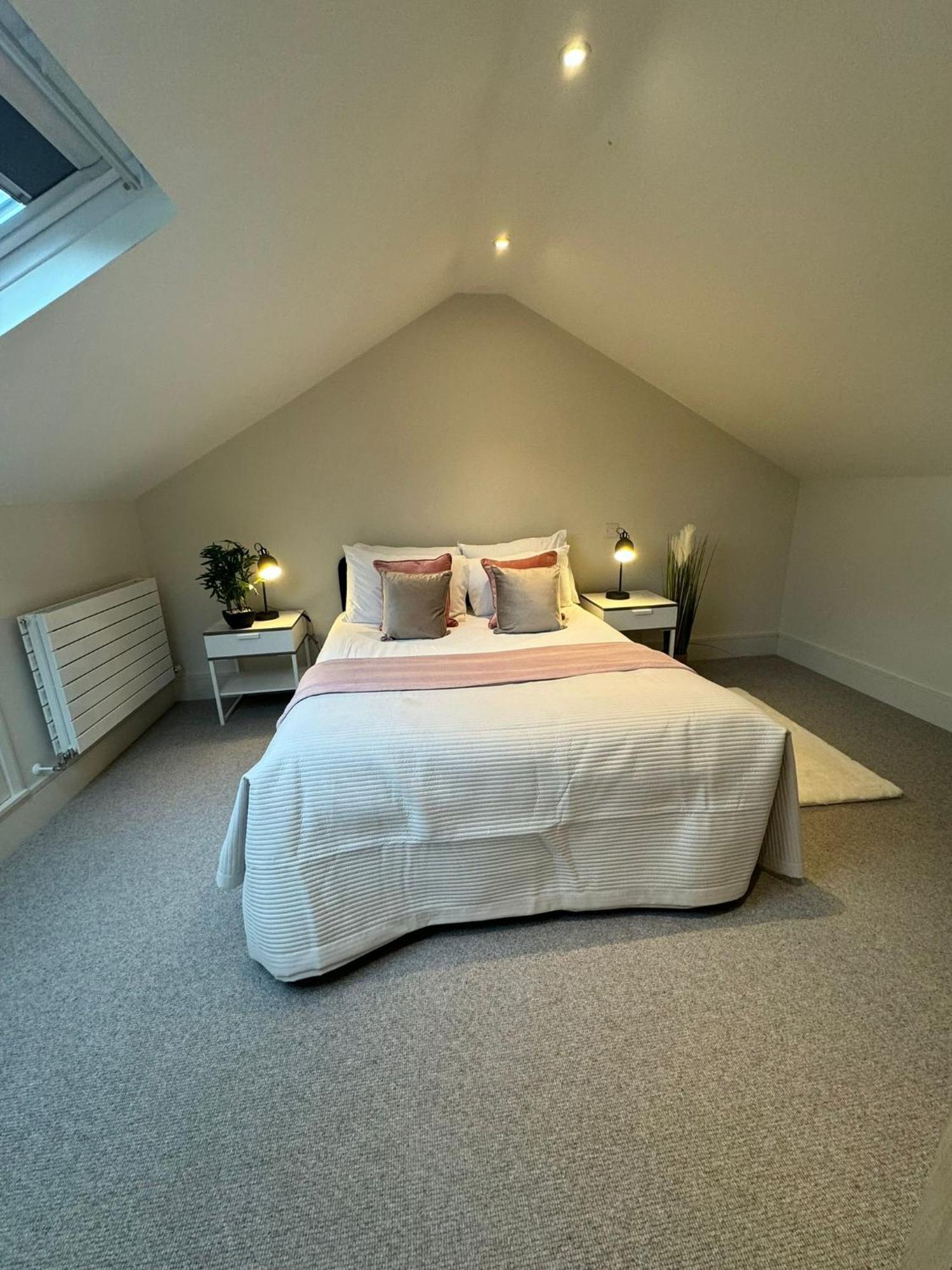 شقة Osbourne House Pink 2 Bed, 2 And Half Bath برمنغهام المظهر الخارجي الصورة